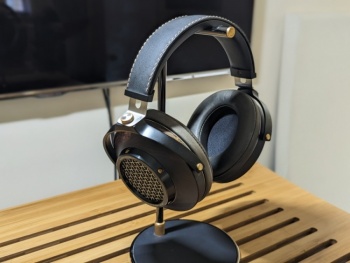 Klipsch Heritage HP-3 Ebony Over Ear Headphones - With Klipsch Headphone Amplifier - Ex Demonstration